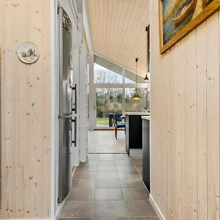 2 Bedroom Gorgeous In *
