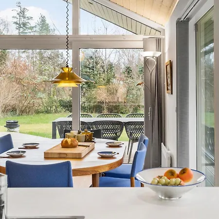 2 Bedroom Gorgeous In *
