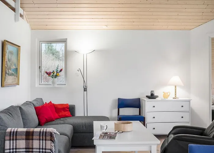 2 Bedroom Gorgeous In *