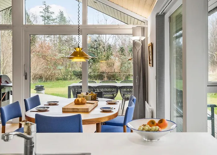 2 Bedroom Gorgeous In *